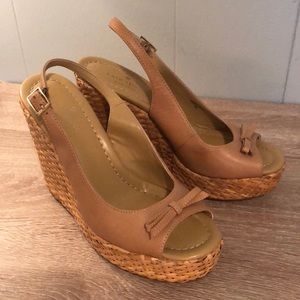 Kate spade ♠️ leather and straw wedges